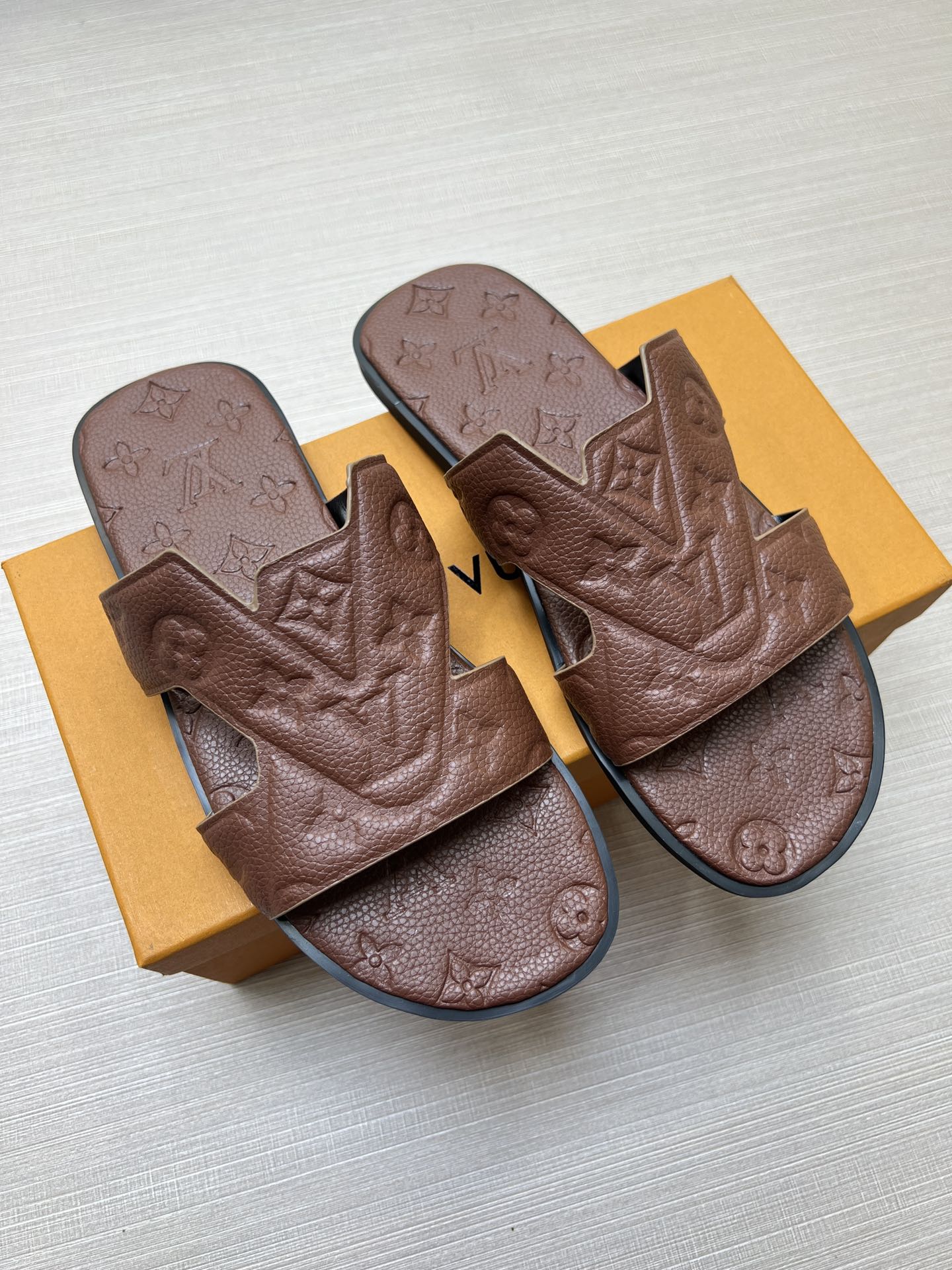 Z5ZE34 Popular slippers
