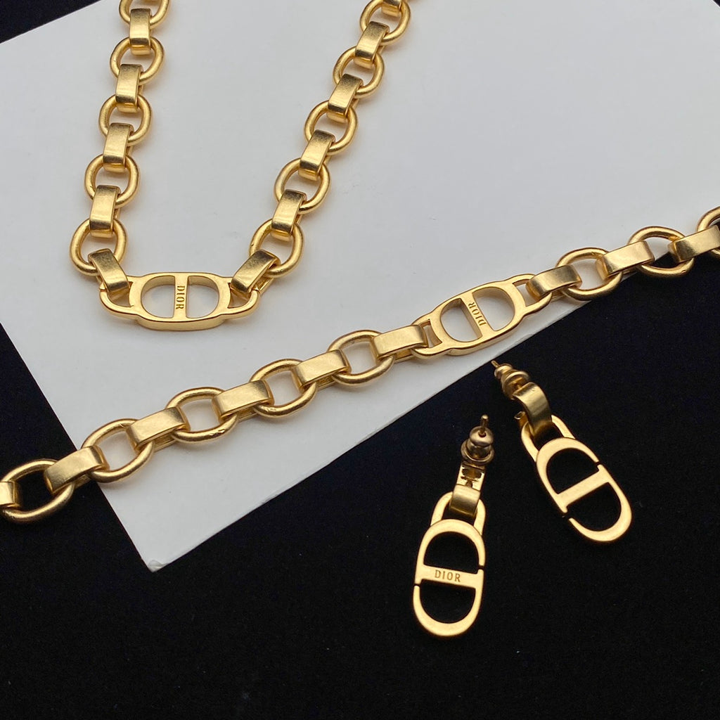 X1Q85D93X Popular Necklace.Bracelet.Earrings
