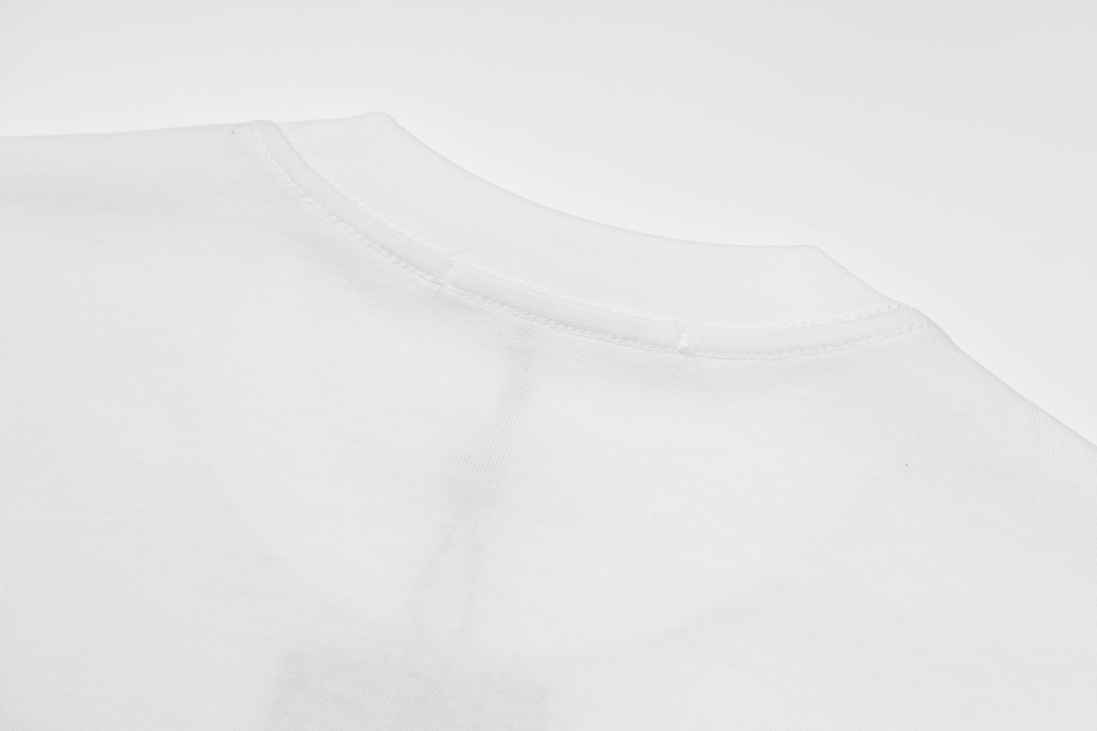 U1R76E38 Popular T-shirts