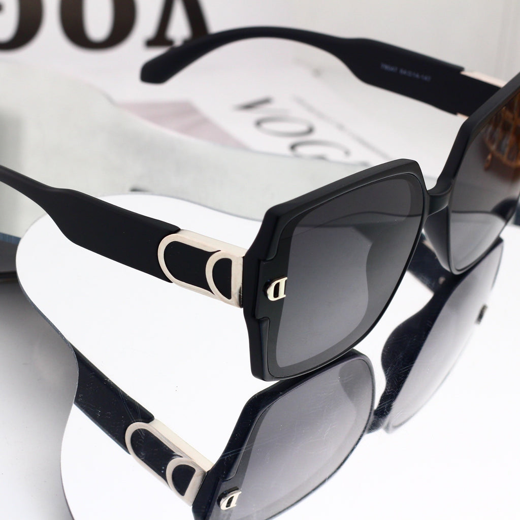 T1P56D53 Popular Sunglasses