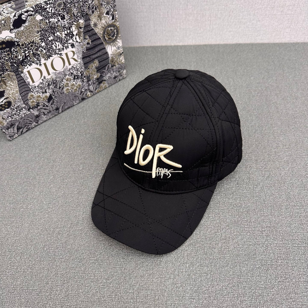 M1Q105D109 Popular hats