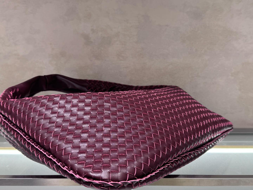 B1W35A116 Popular leather bag
