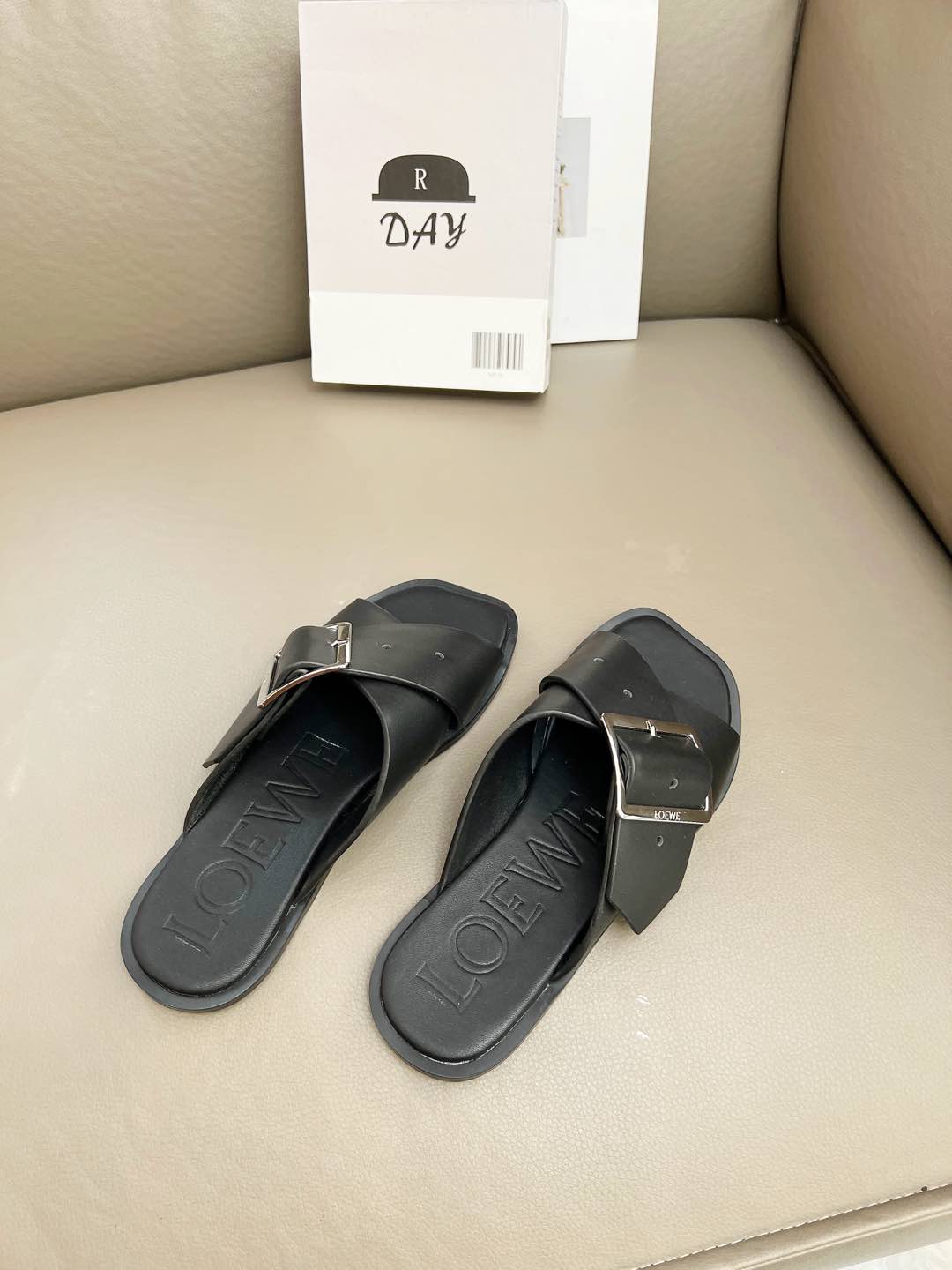 Z2R66A19 Popular high-quality leather shoes
