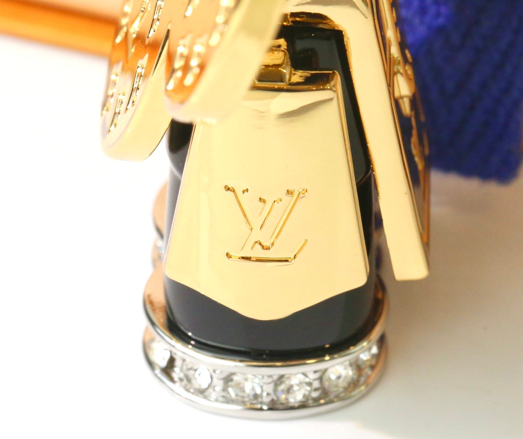 A1Z84E67  Popular key closure