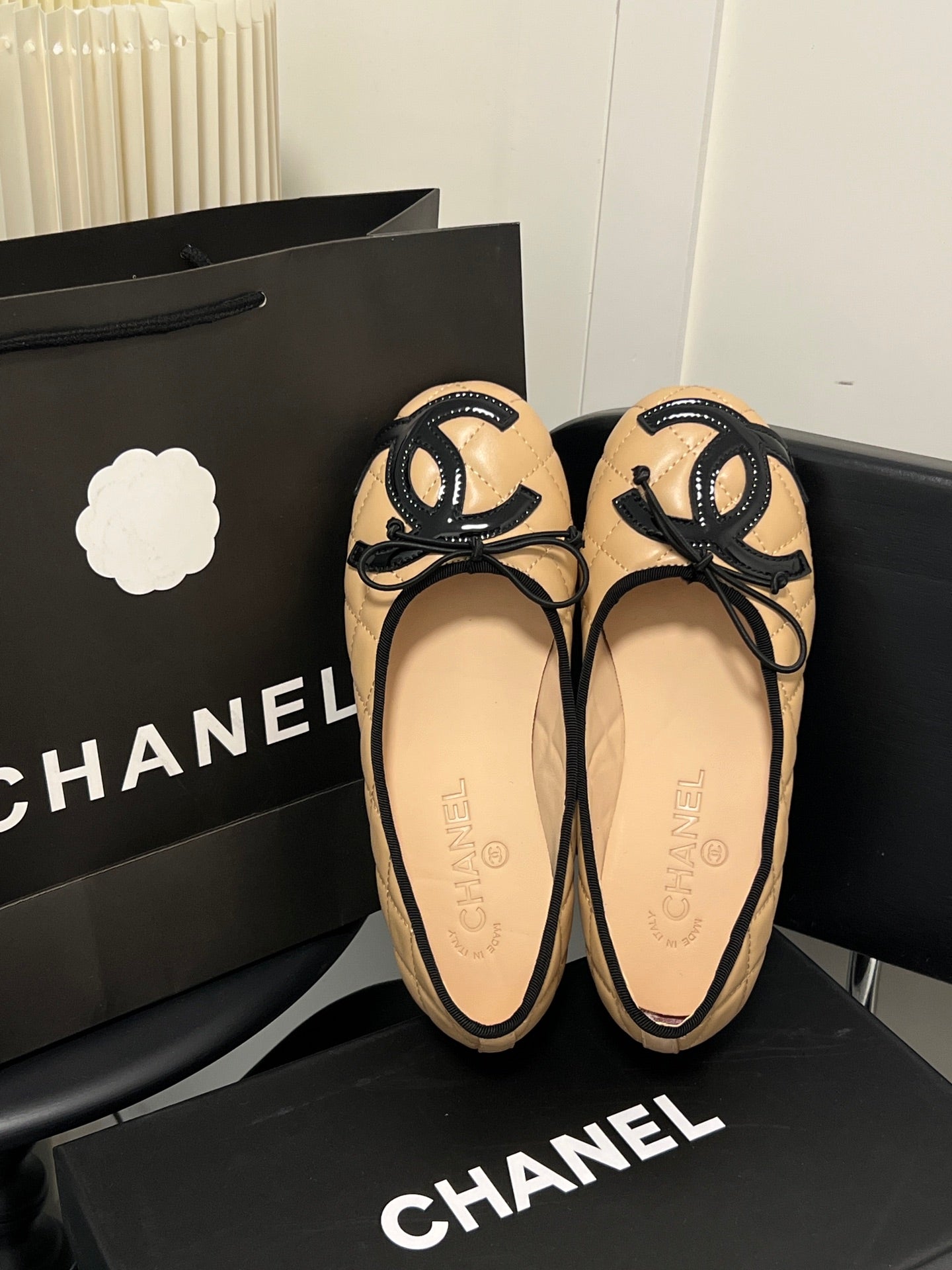 Z1Q105C364 Popular Shoes