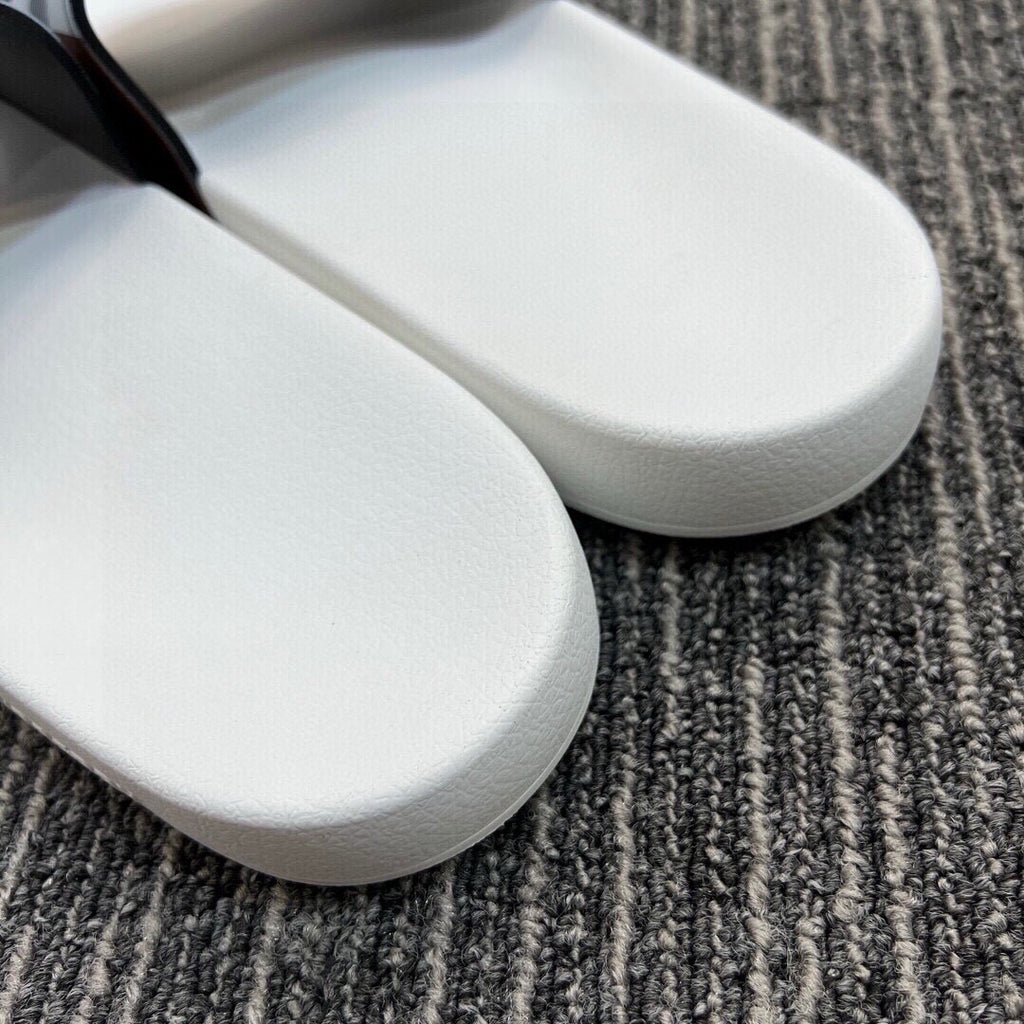 Z5Z35R262 Popular Slippers