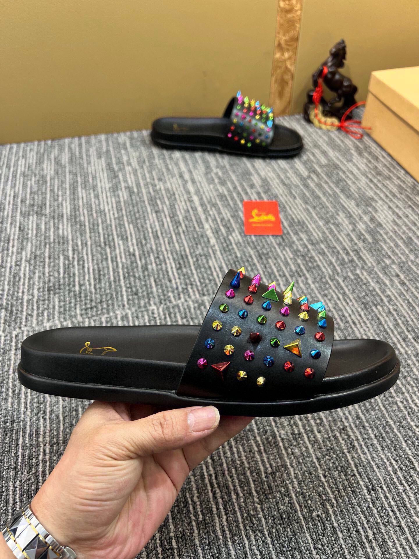Z5ZA126 Popular slippers