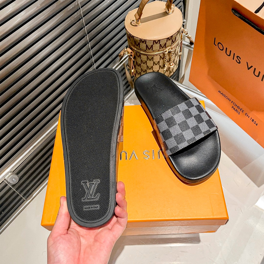 Z1Z54E195 Popular Slippers