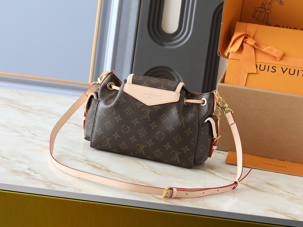 B1R15E18 Popular  leather bag