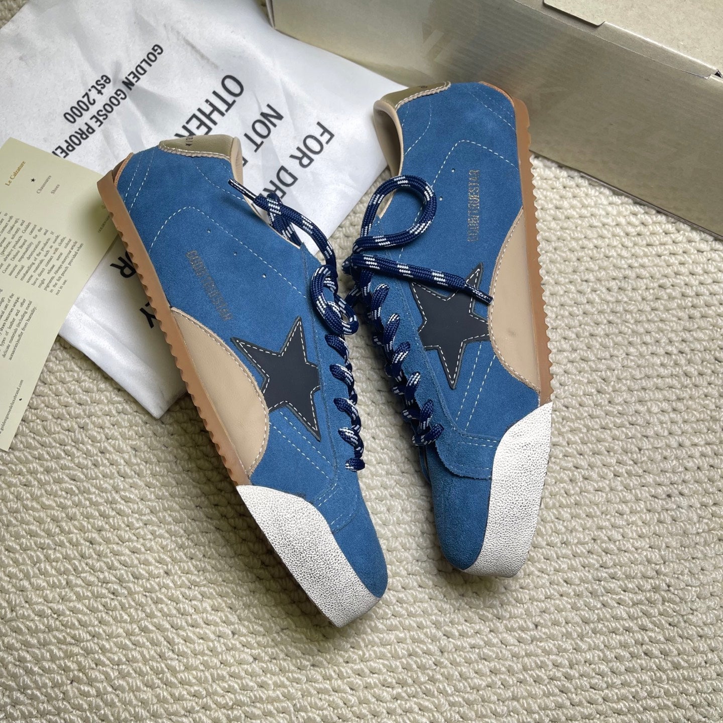 Z2R76GE17 Popular high-quality shoes