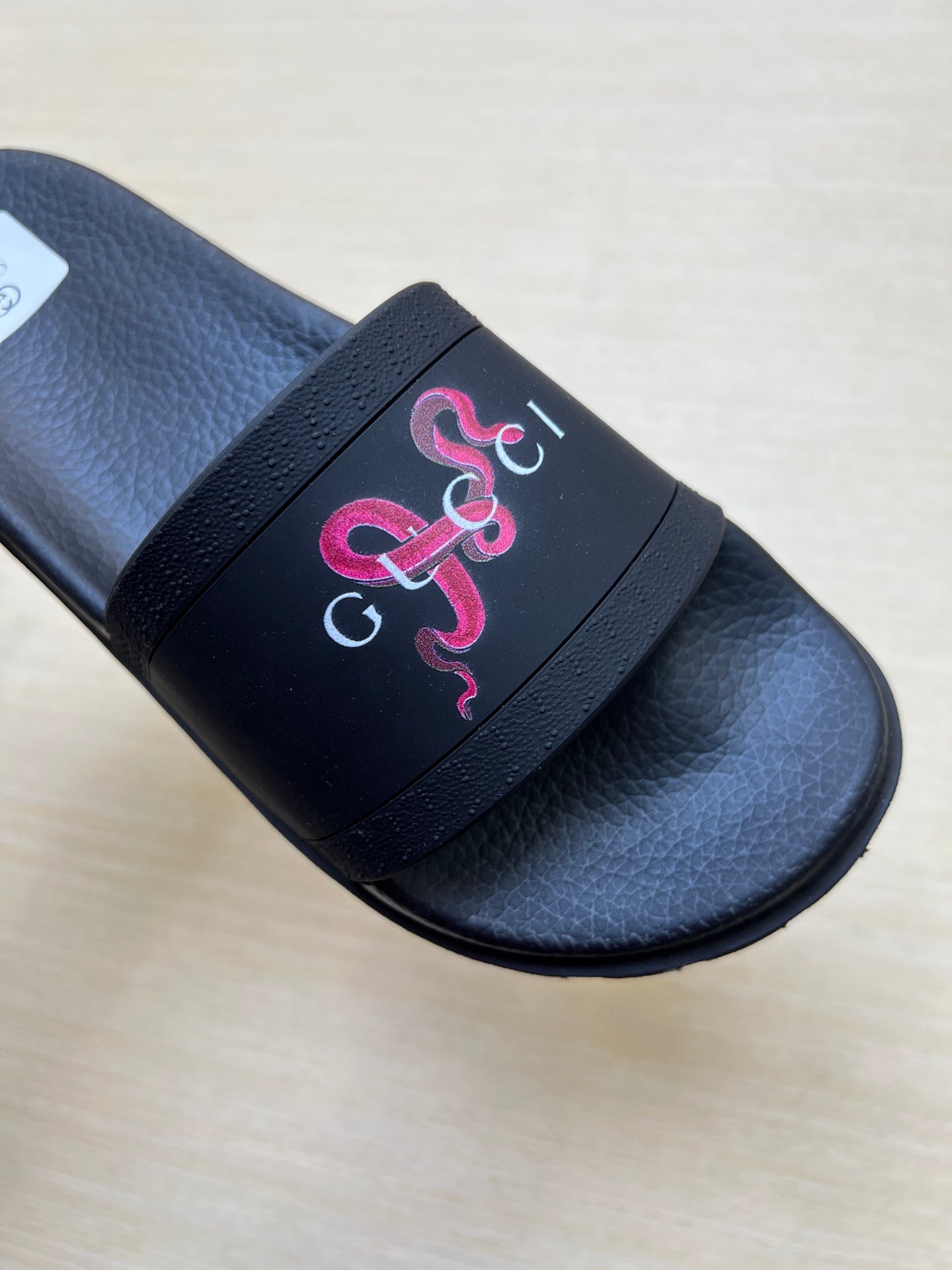 Z5R66B29 Popular Slippers
