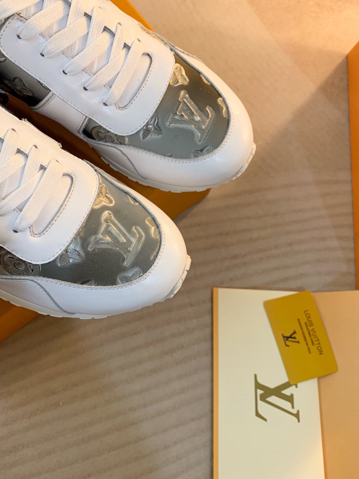 Z2Q95E100 Popular high-quality  shoes