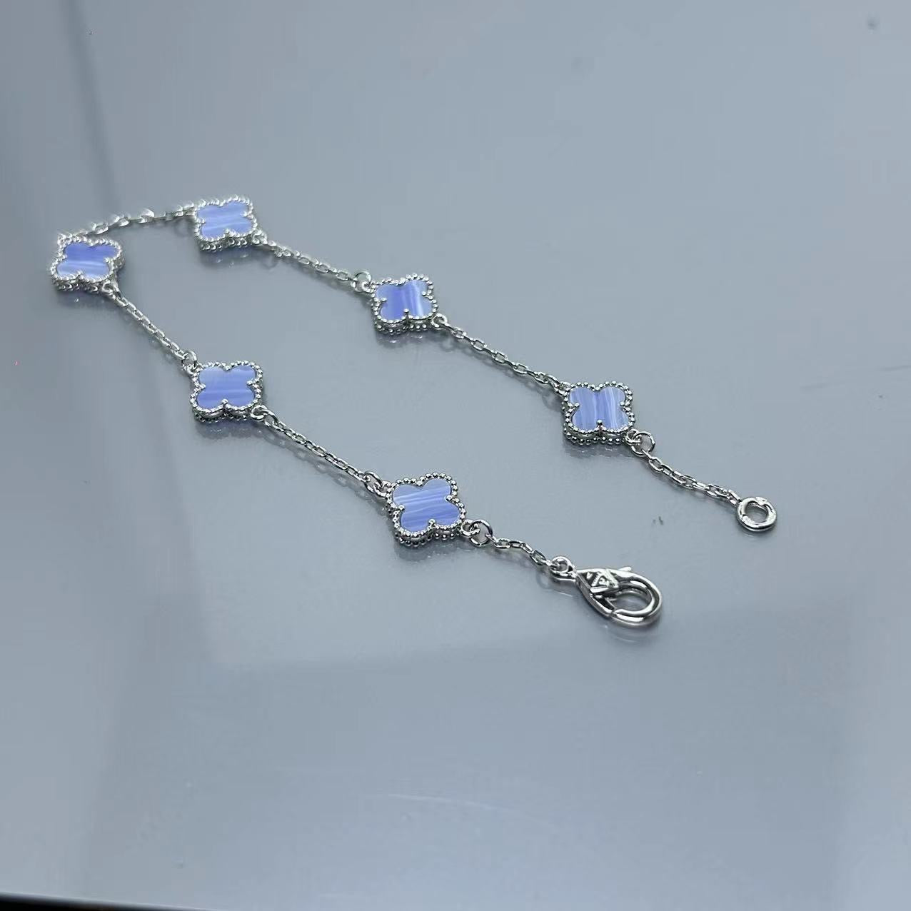 X5X94VA183K  Popular bracelets 6 flowers mini size 0.9cm flower