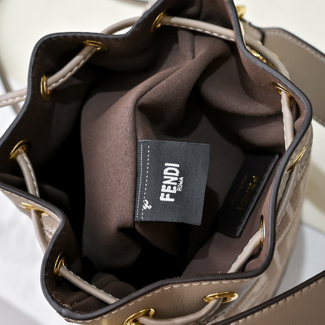B1R15F11 Popular   bag