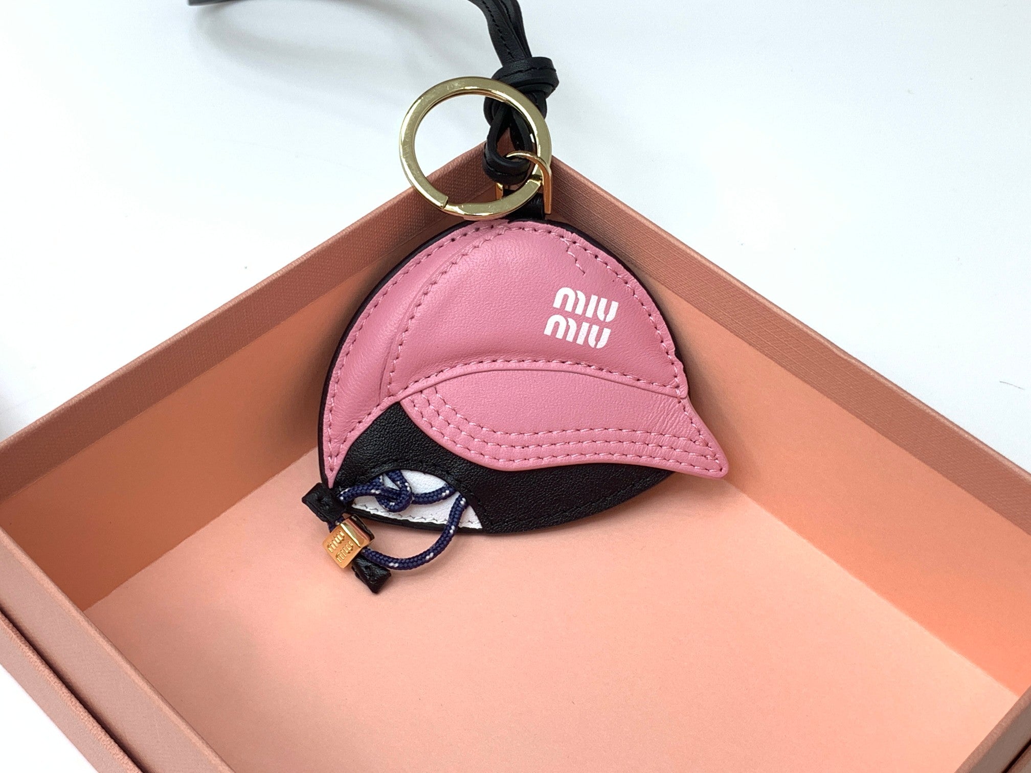 A1R76A60 Popular bag 's charms accessories