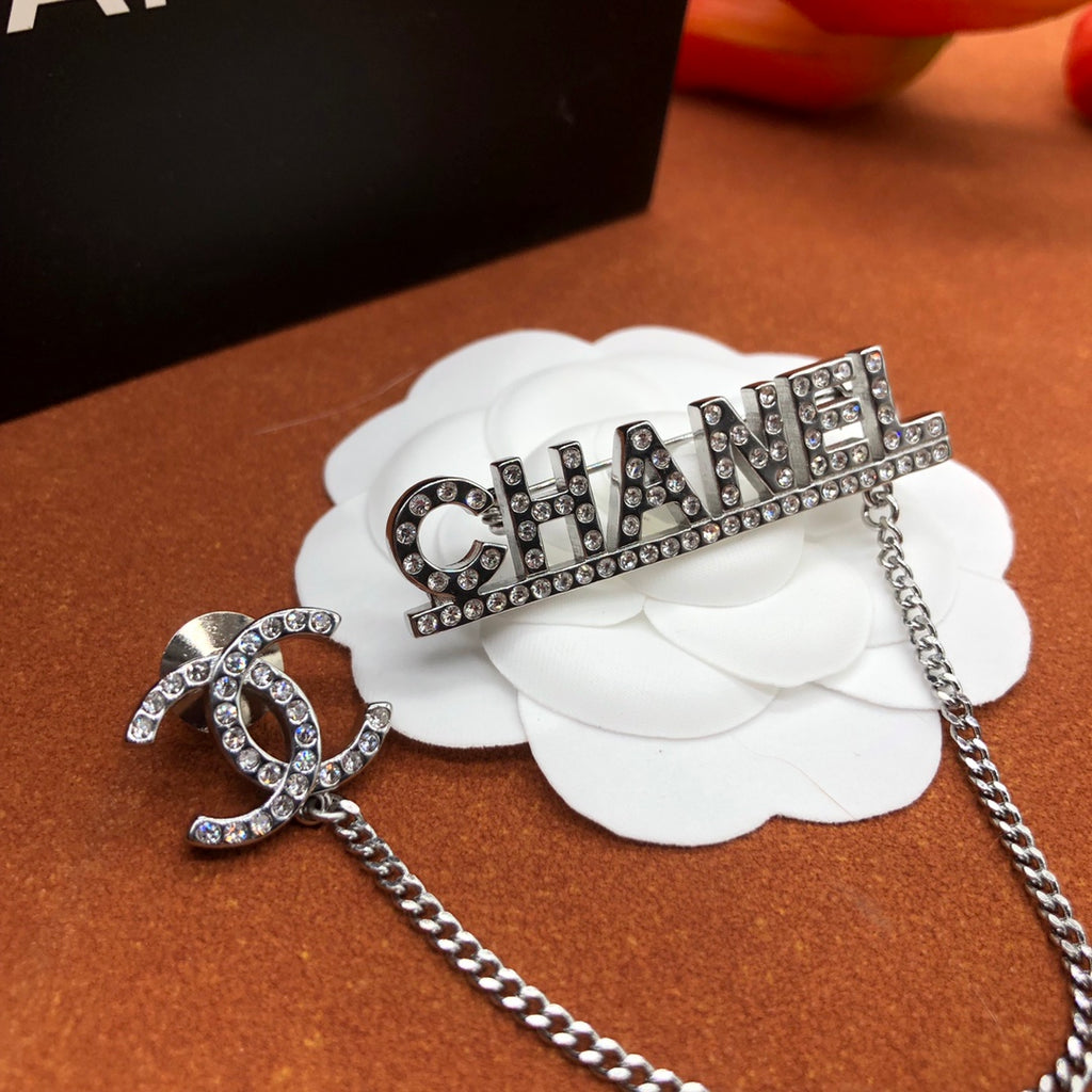X1Z94C884    Popular Brooch