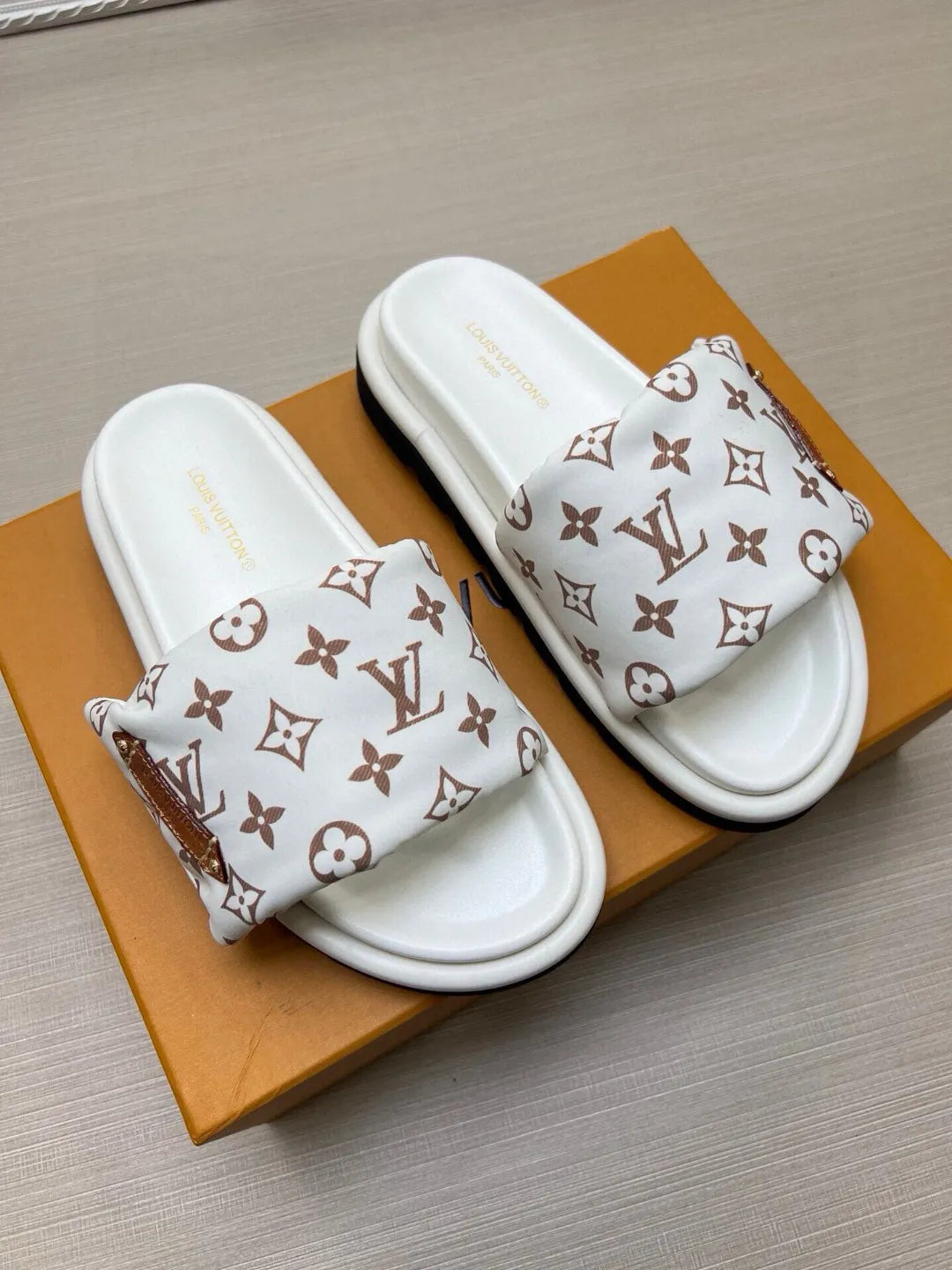 Z5QE9 Popular Slippers