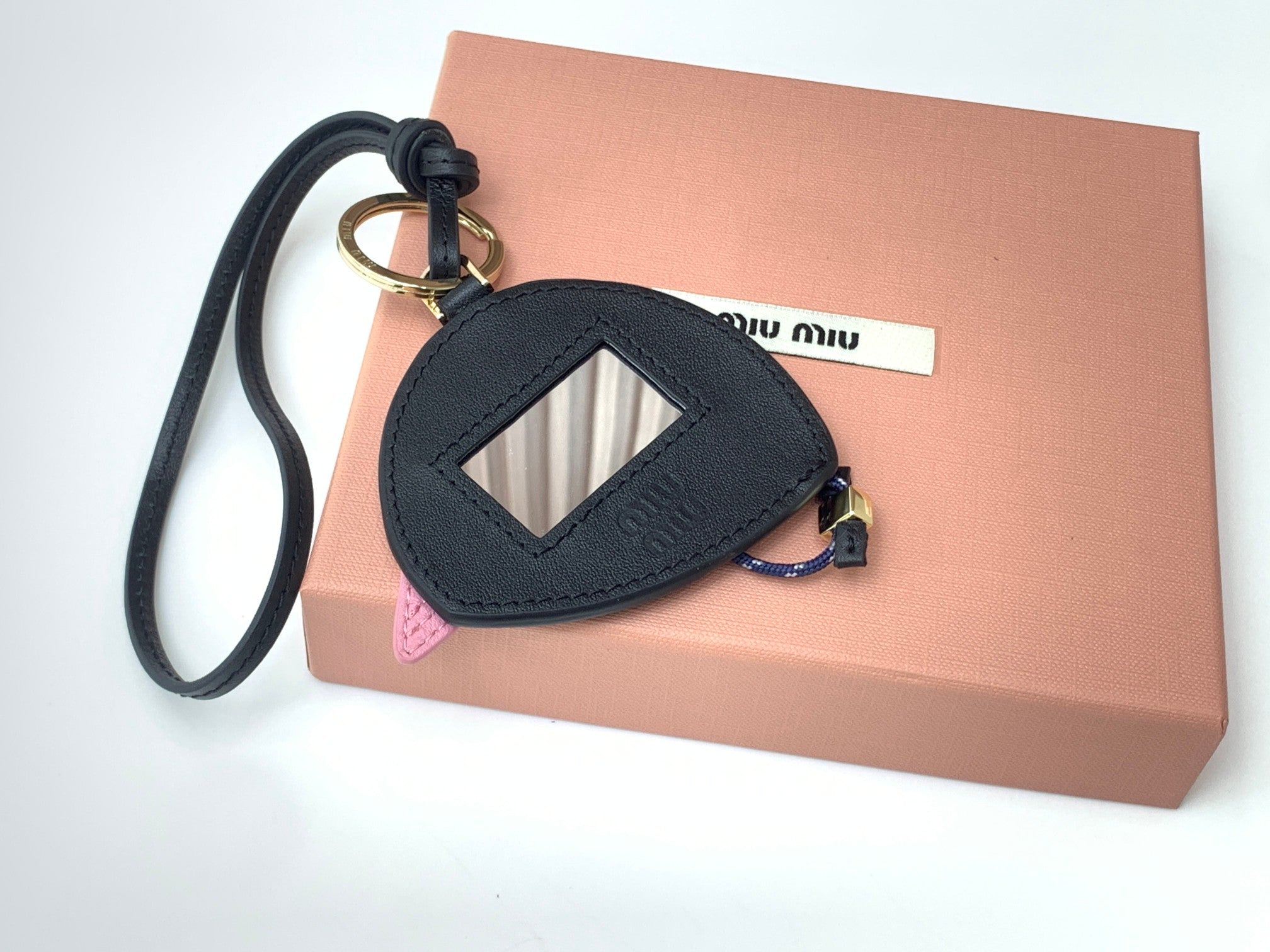 A1R76A60 Popular bag 's charms accessories