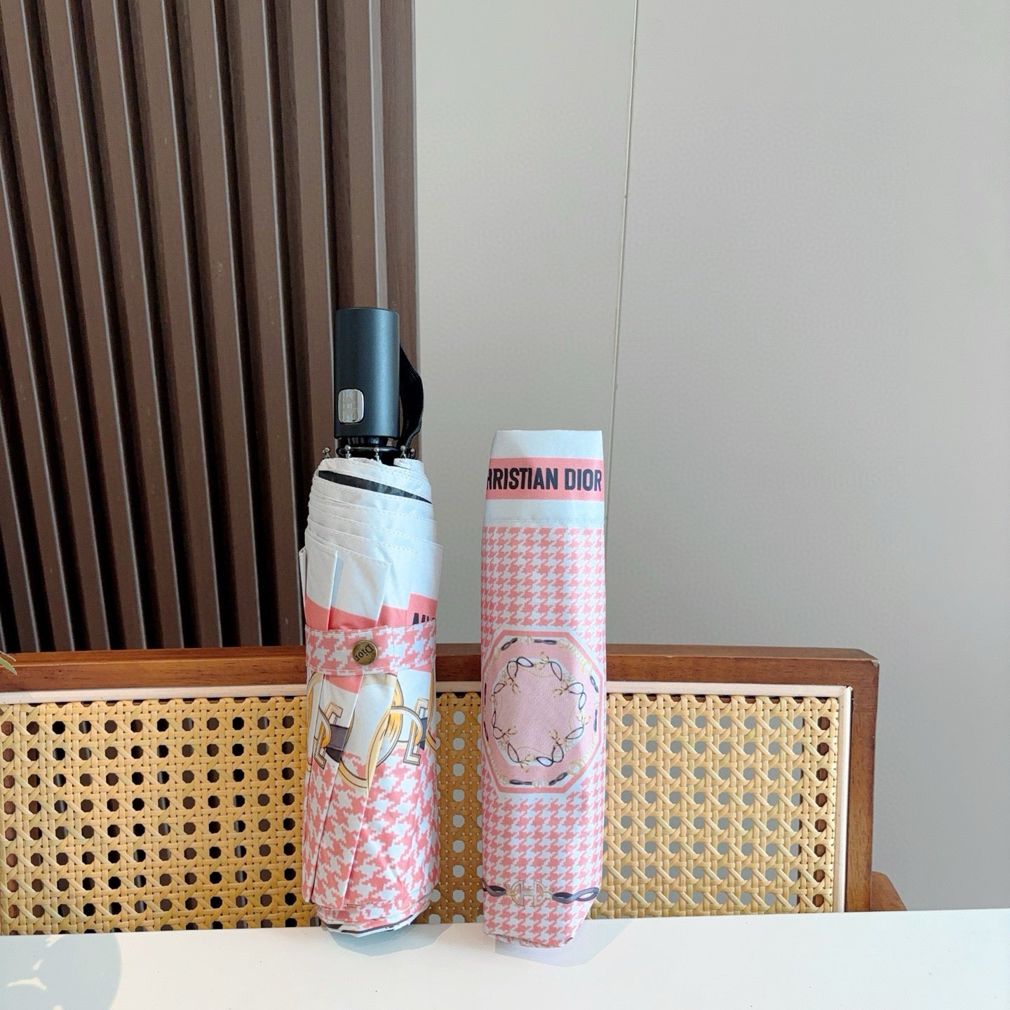 J1R85D79 Popular UV resistant umbrella