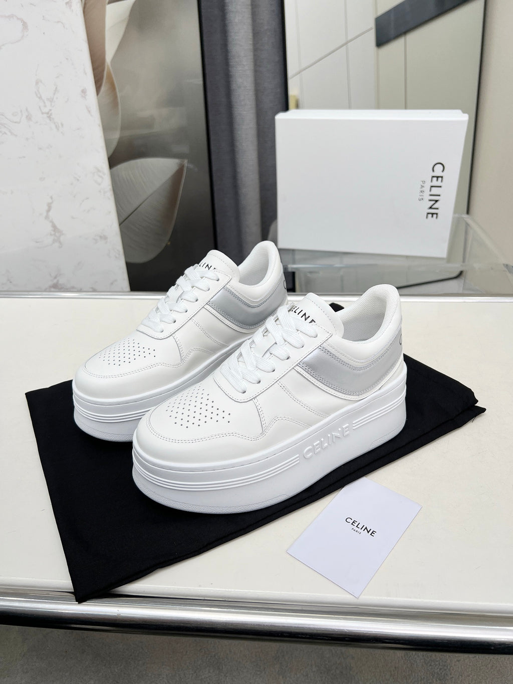 Z2Q55CL50 Popular  leather shoes