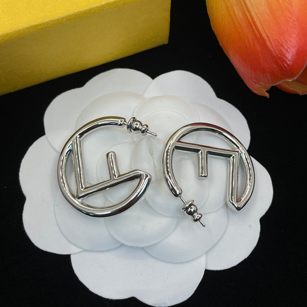X1Z94F647E Popular  Earrings