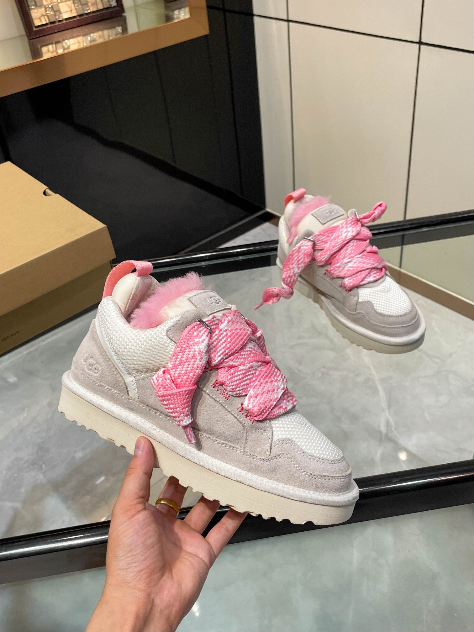 Z2Q105U262 Popular high-quality Shoes