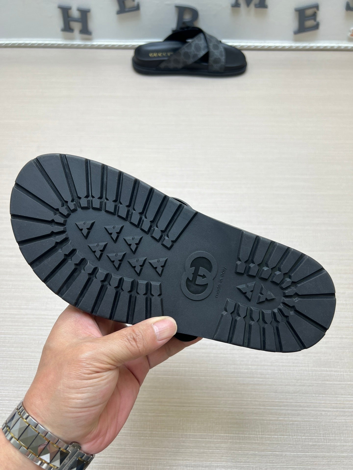 Z5ZB92 Popular slippers