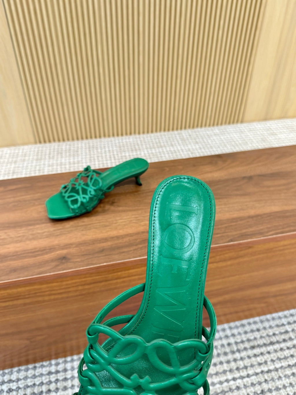 Z2X66A21 Popular high-quality leather Shoes