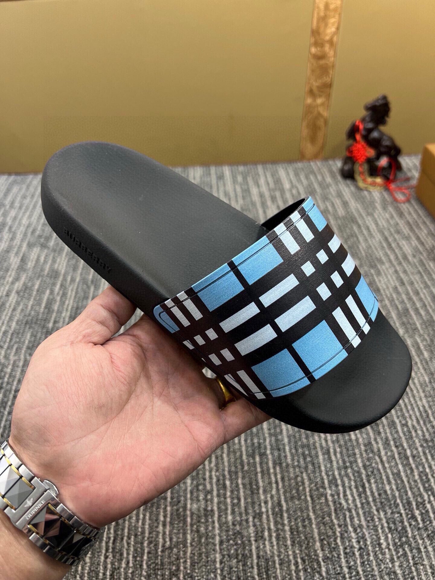 Z5Z35R257 Popular Slippers