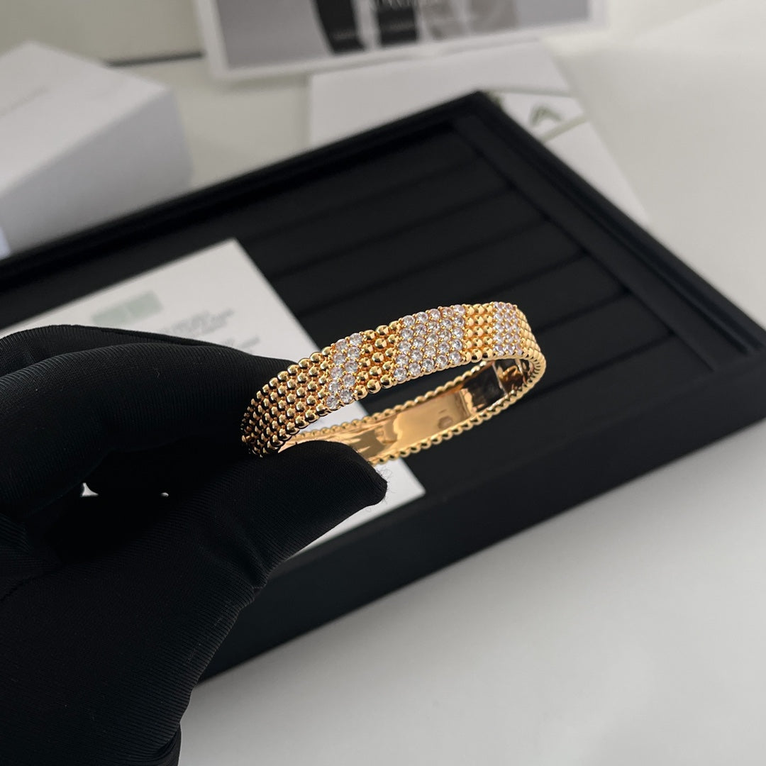 X5Q85VC78K  Popular Bracelets