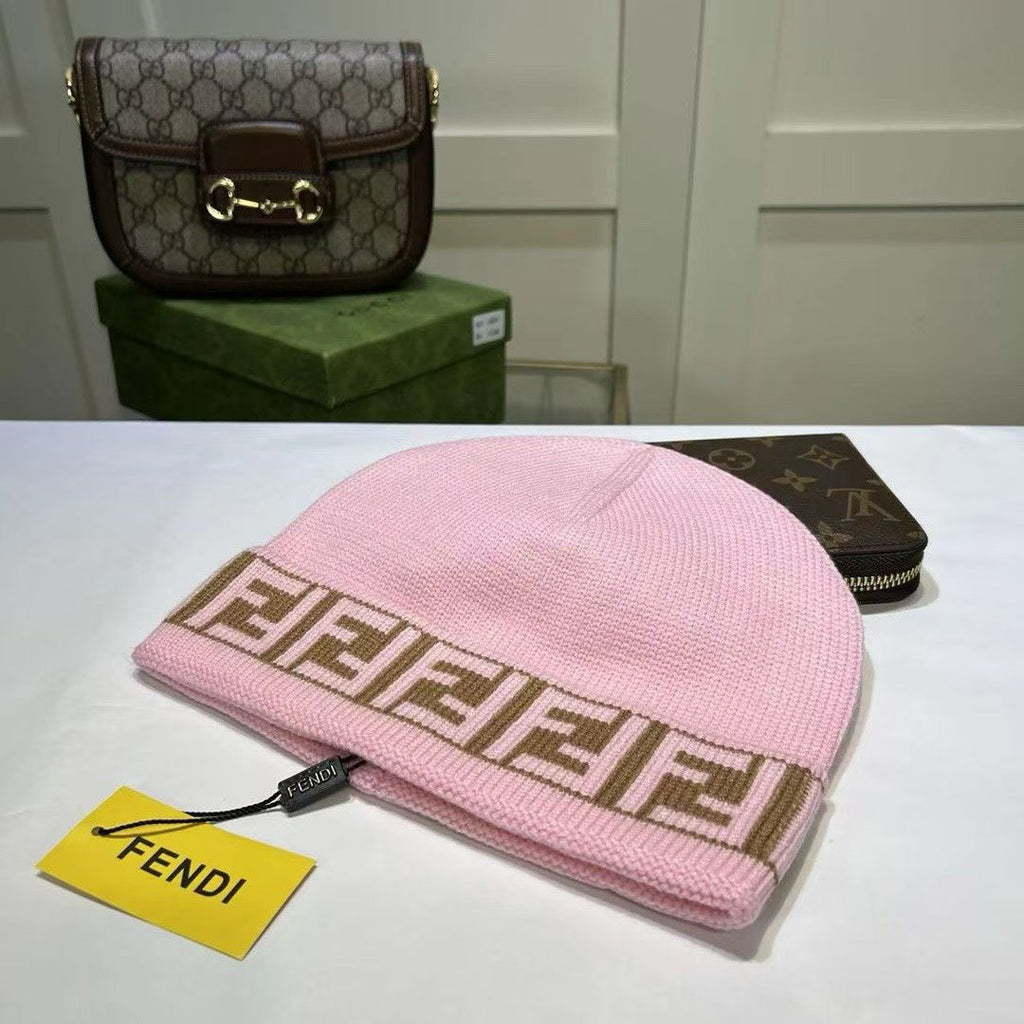 M1R86F44 Popular hats