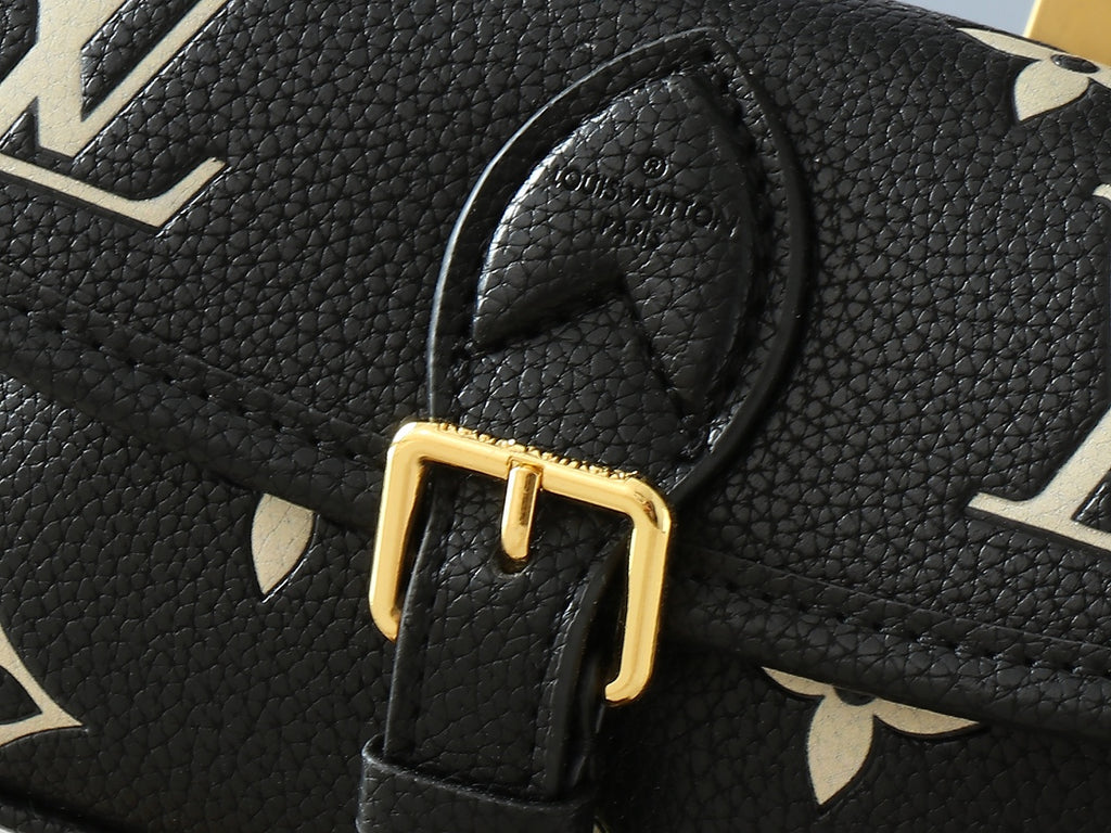 B1X45E4 Popular leather bag