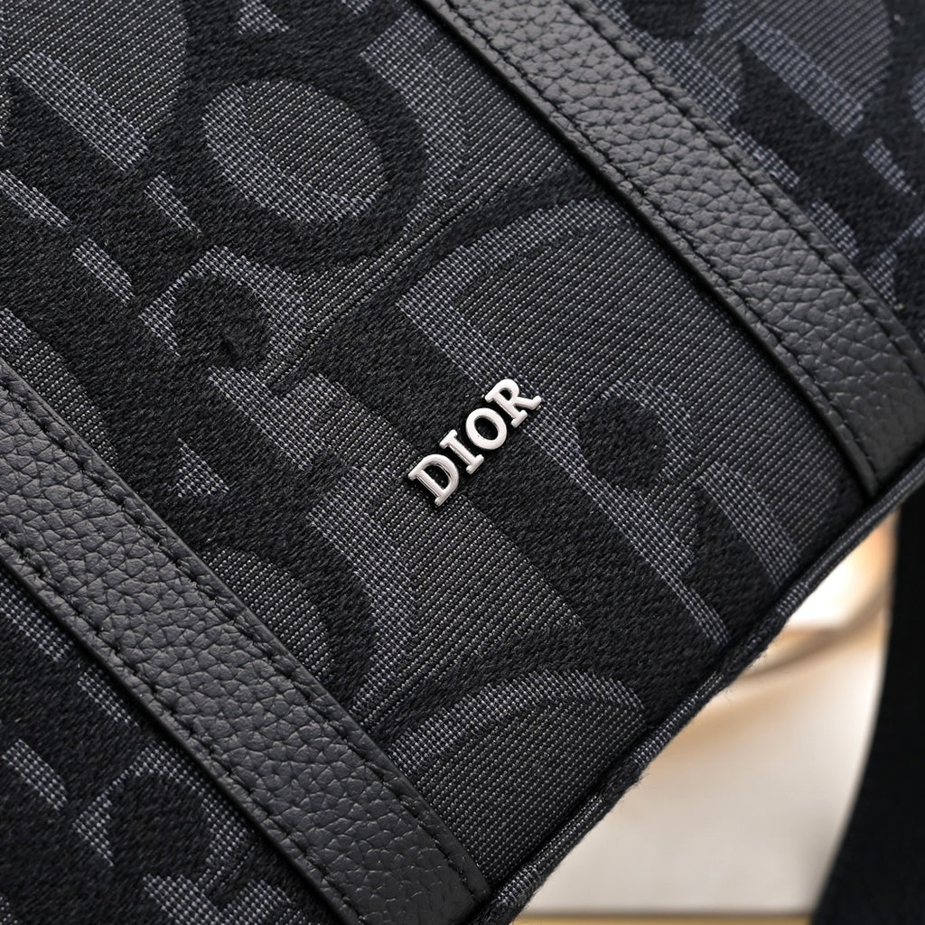 B1X104D65 Popular  bag