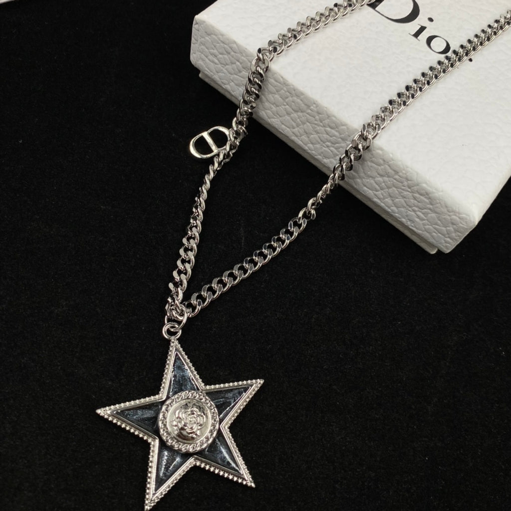 X1Q85D115X Popular Necklace