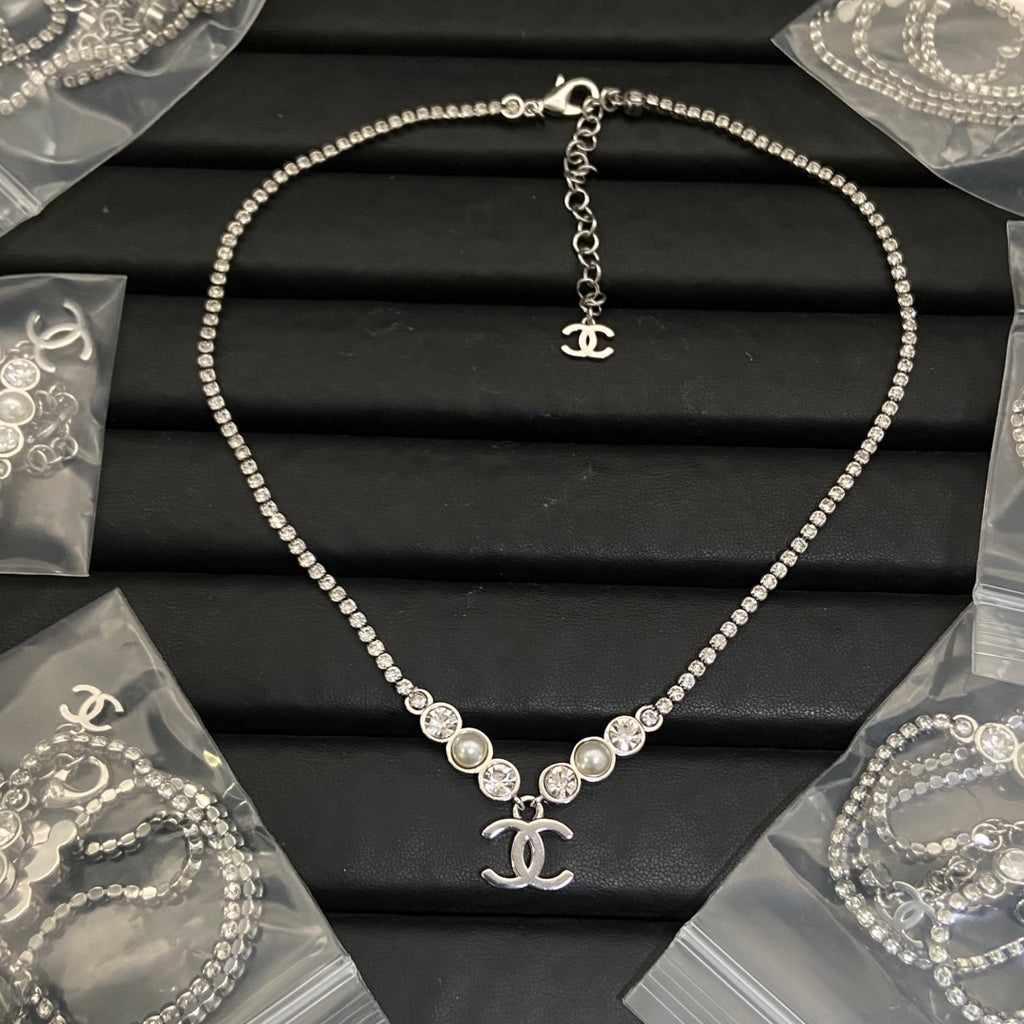 X1Q85C207X Popular Necklace