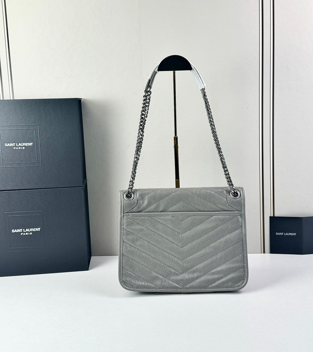B1R76SL16 Popular leather bag