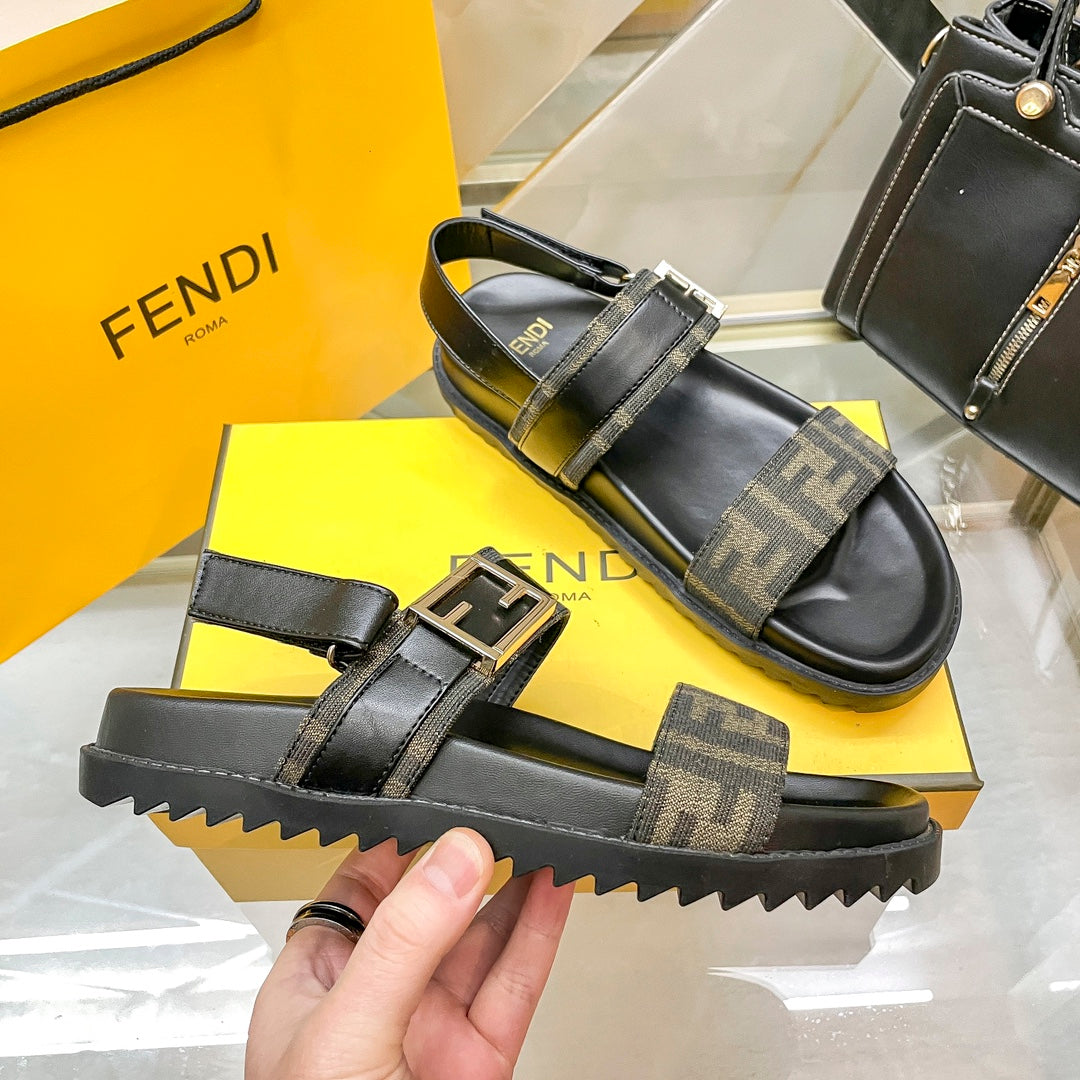 Z1Z54F71 Popular sandals