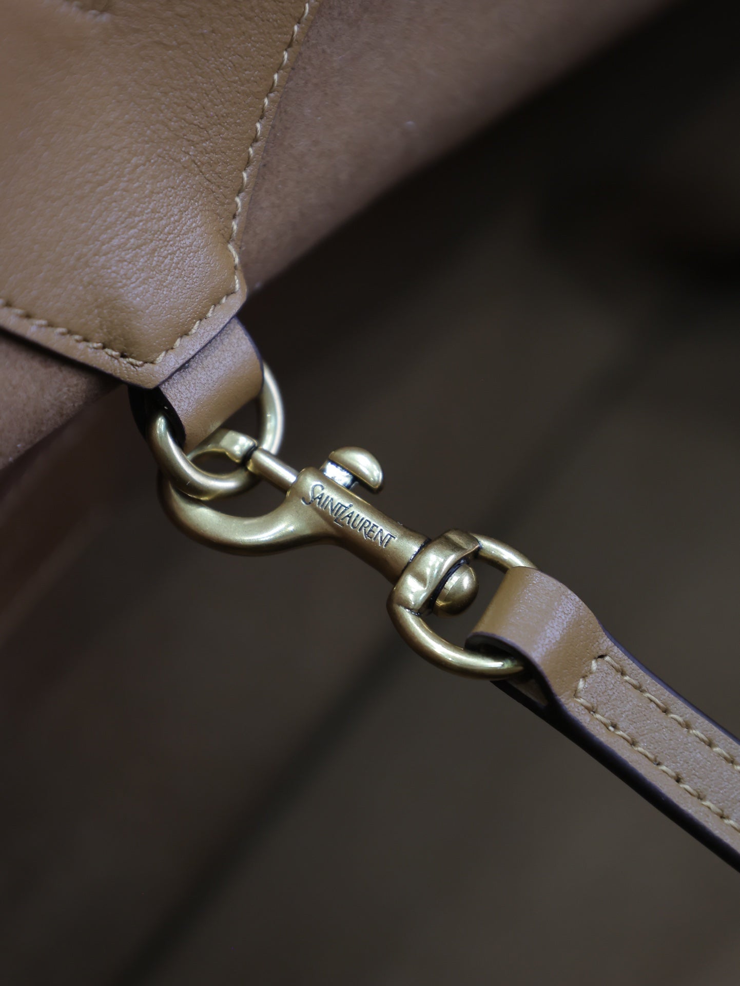 B1X124SL85 Popular   leather bag