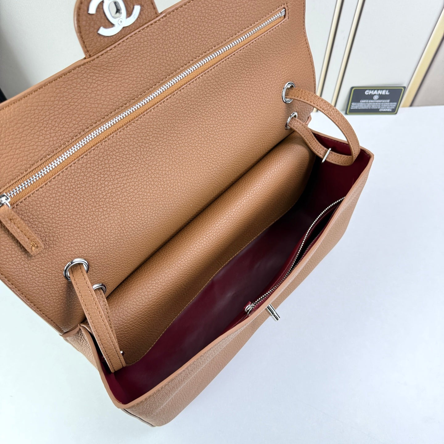 B1R76C35 Popular leather bag