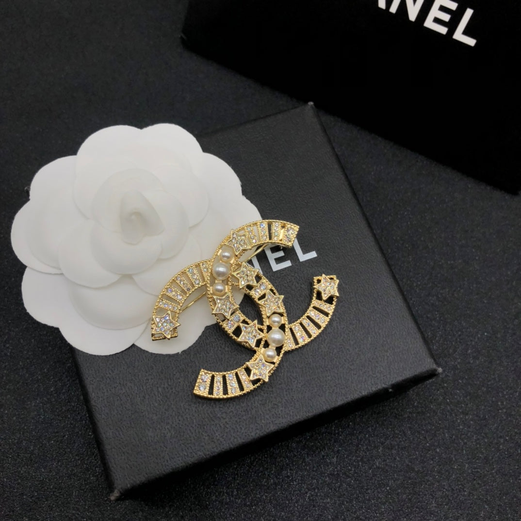 X14C872   Popular Brooch