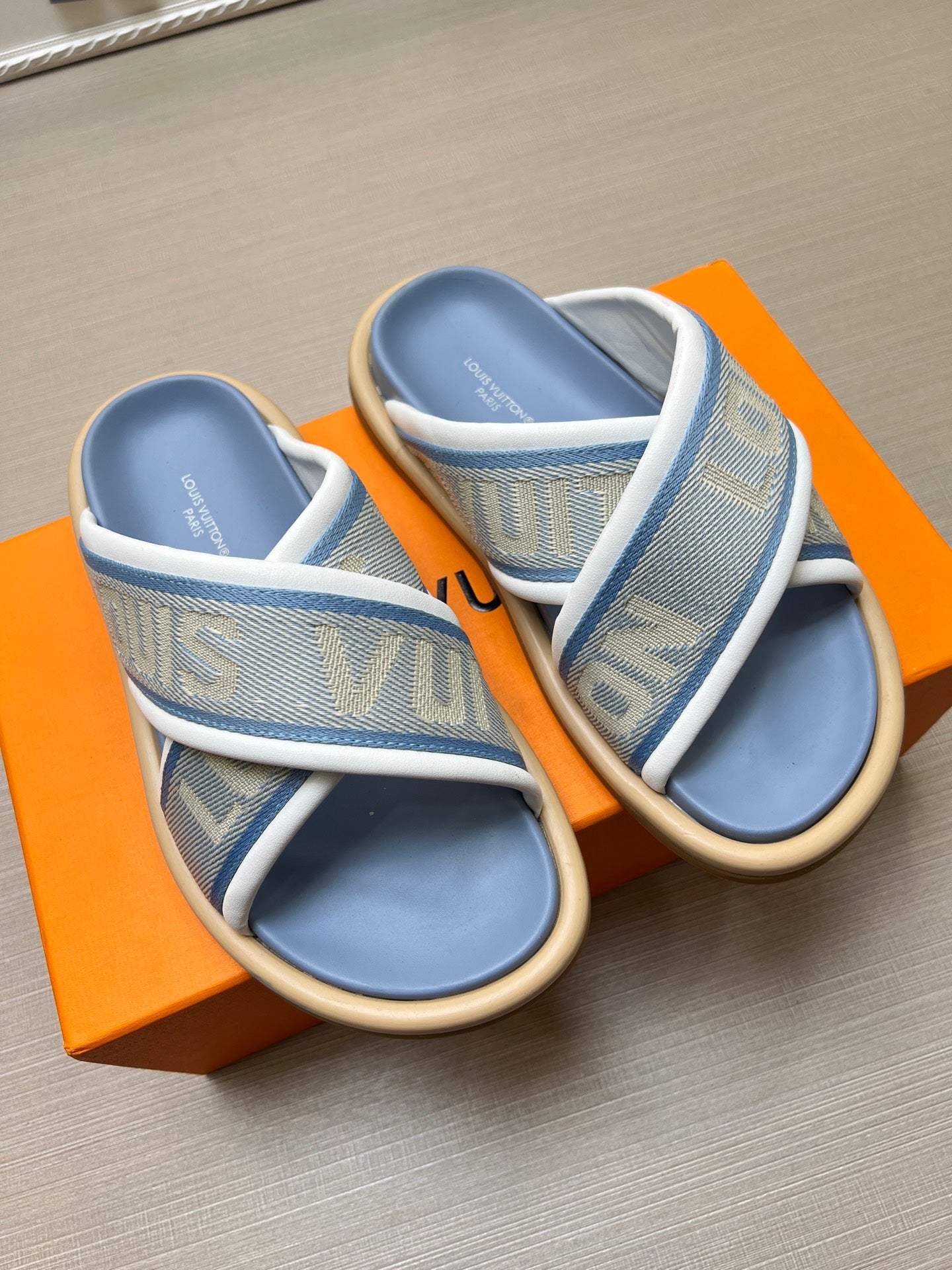 Z5Z35E270 Popular Slippers