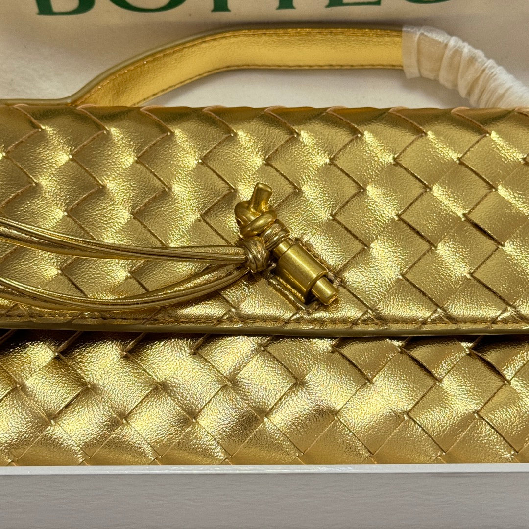 B1X44A380 Popular  leather bag 