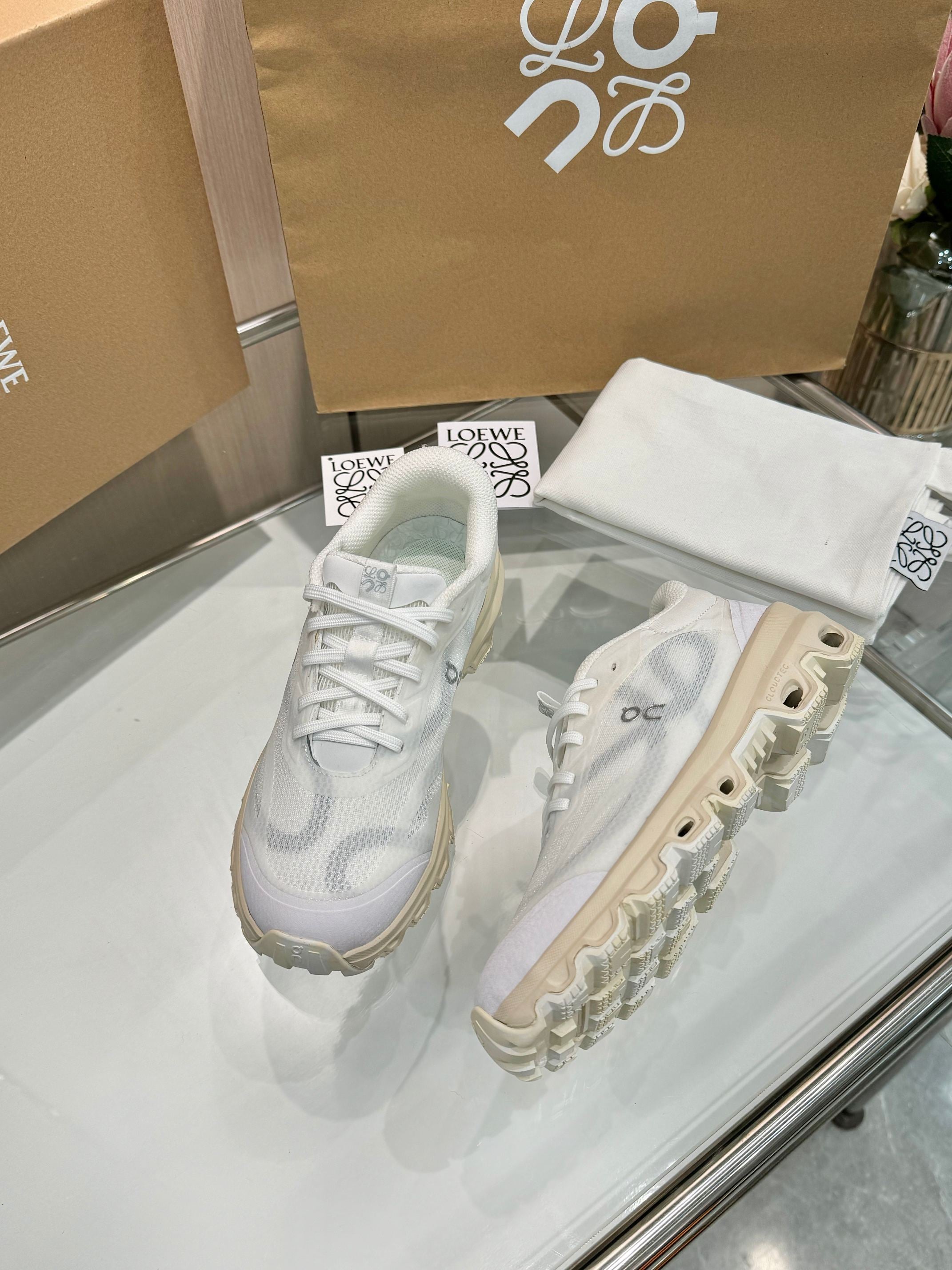 Z2Q95A182  Popular high-quality Shoes