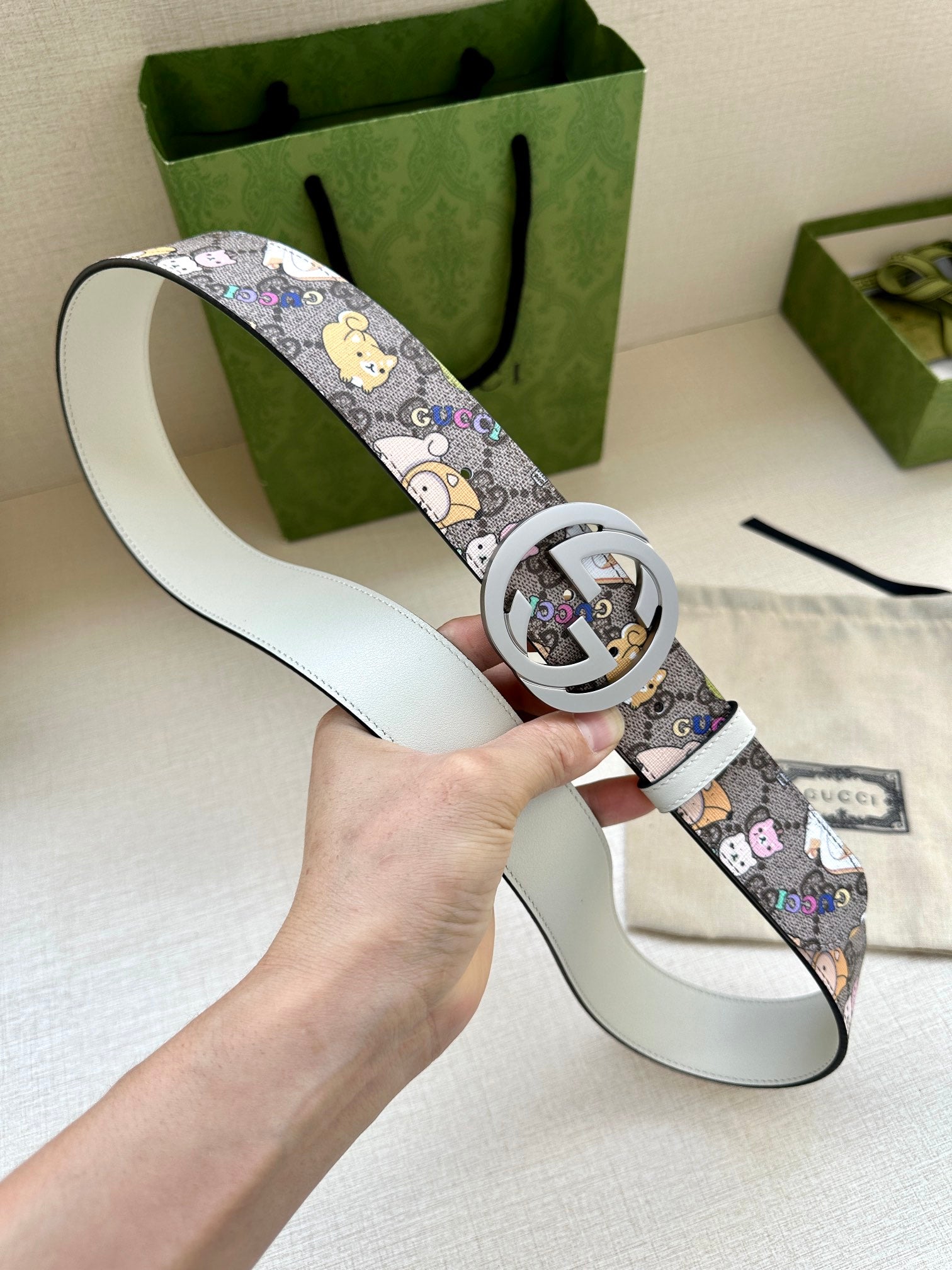 P1R55B208 Popular High quality belt With full package