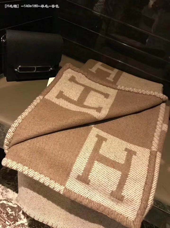 W1R86H28 Popular blanket