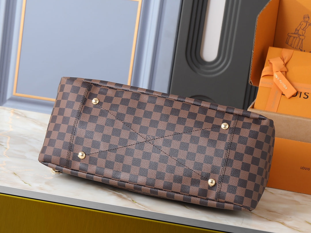 B1P46E67 Popular bag