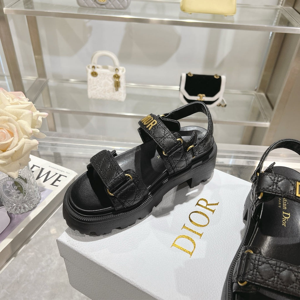 Z2Q55D48 Popular leather shoes