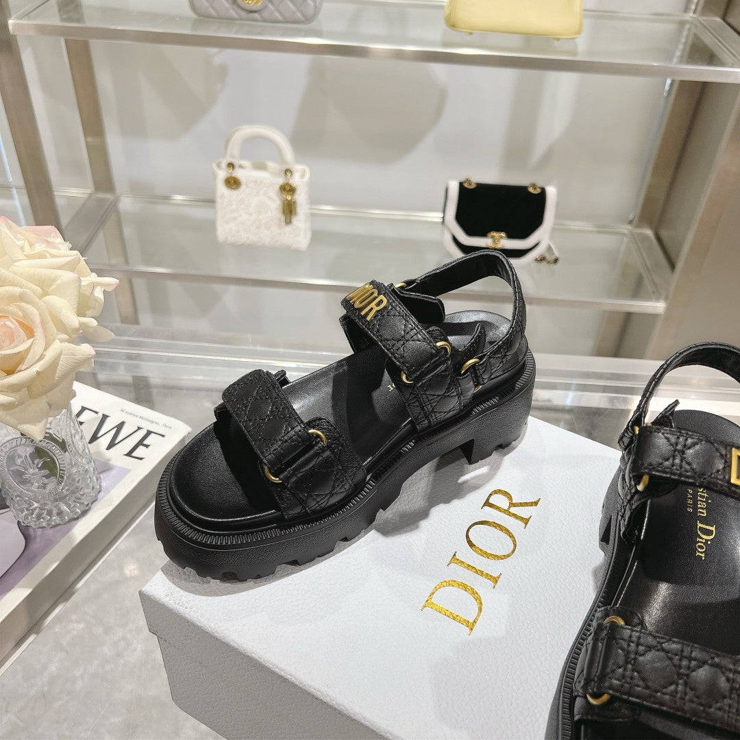 Z2Q55D48 Popular leather shoes