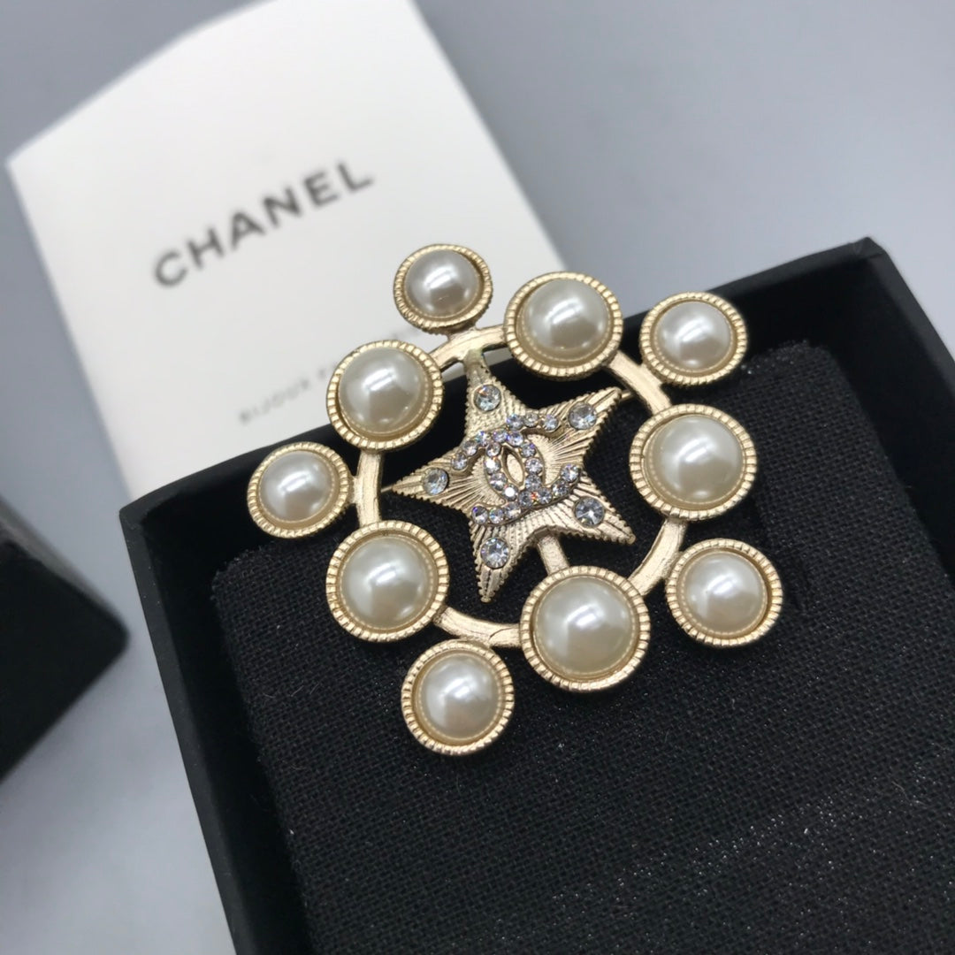 X14C860   Popular Brooch