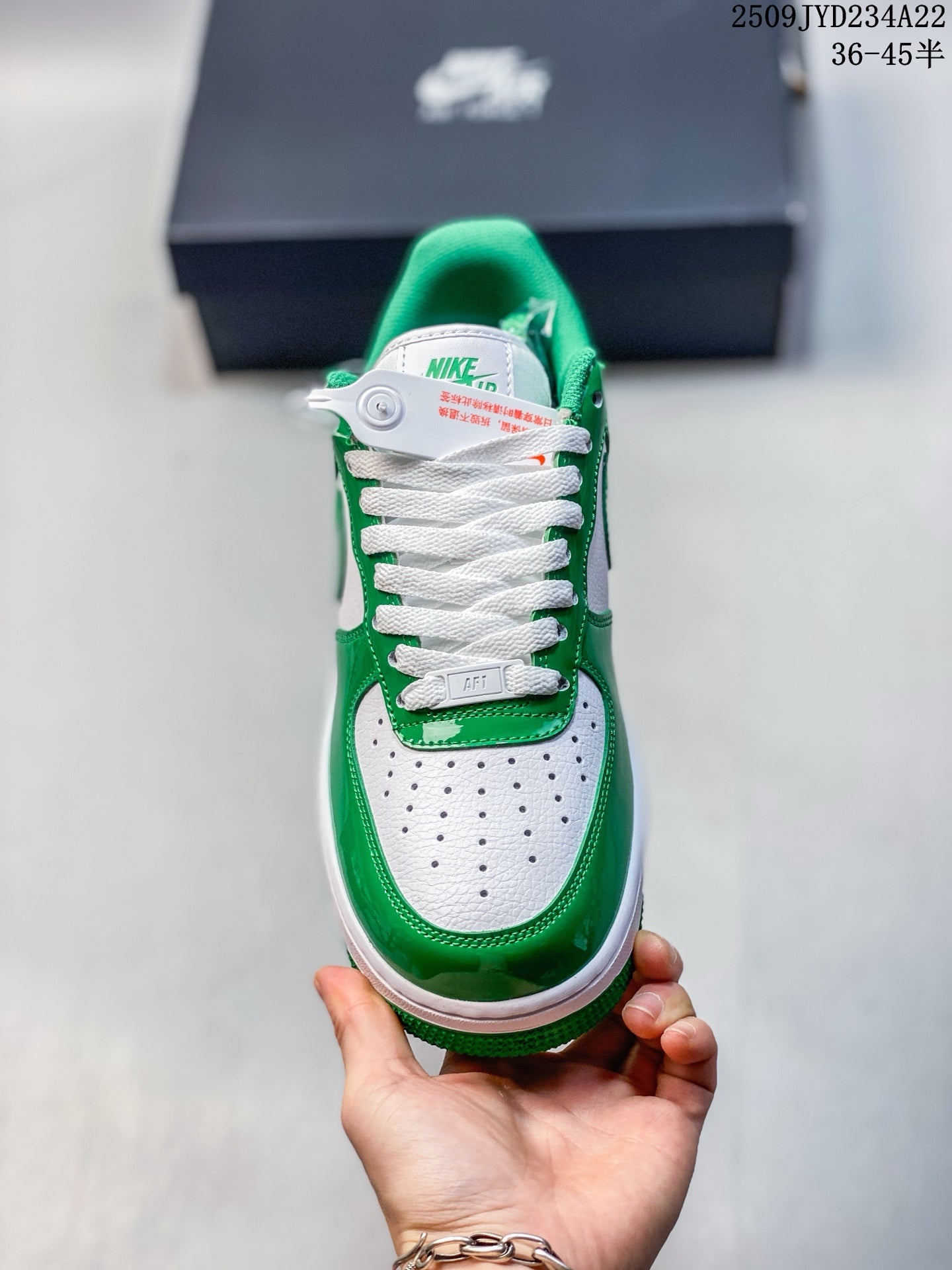 Z4Q95A65 Popular Shoes